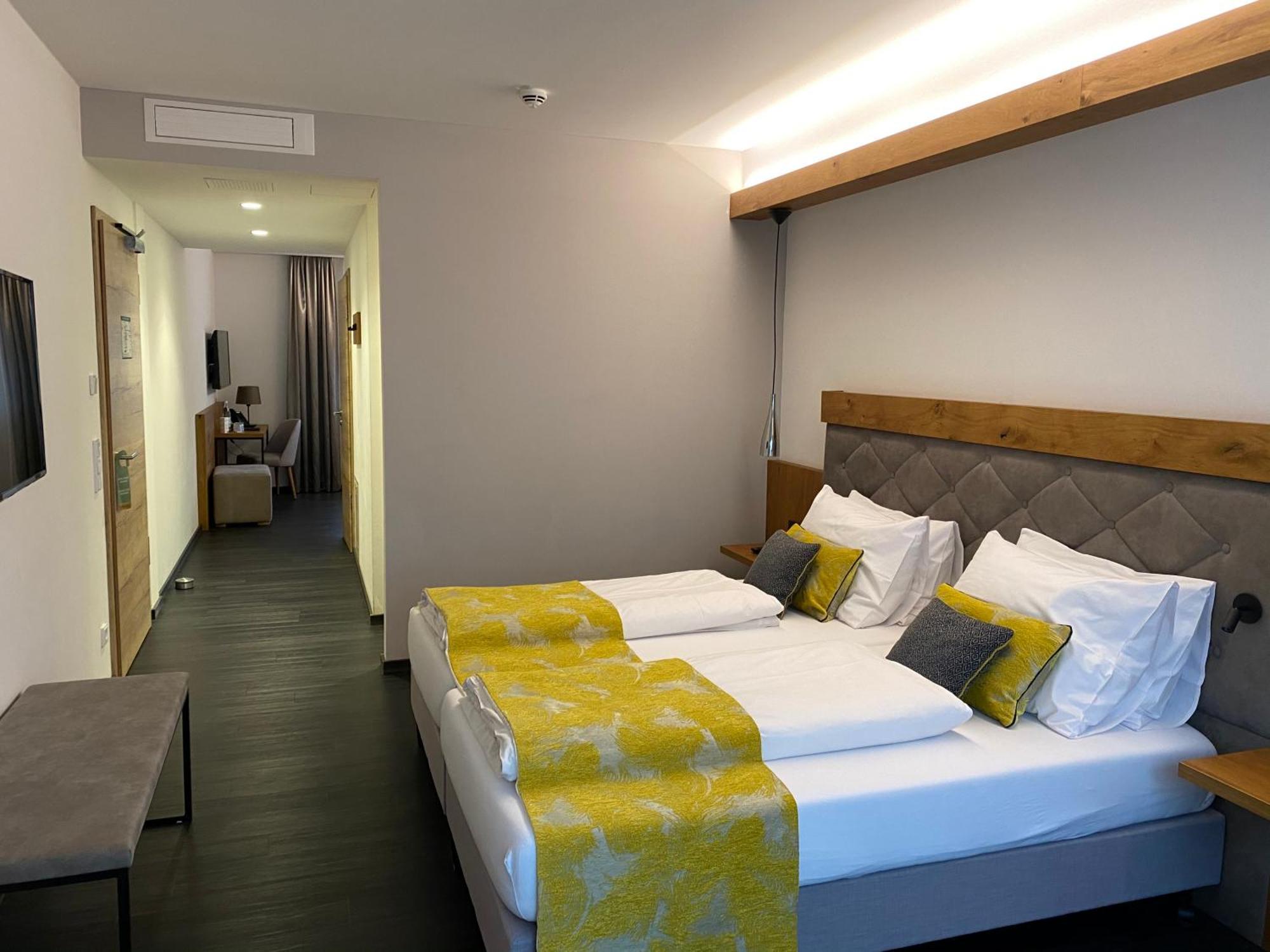 Hotel Poeltnerhof Weilheim in Oberbayern Esterno foto